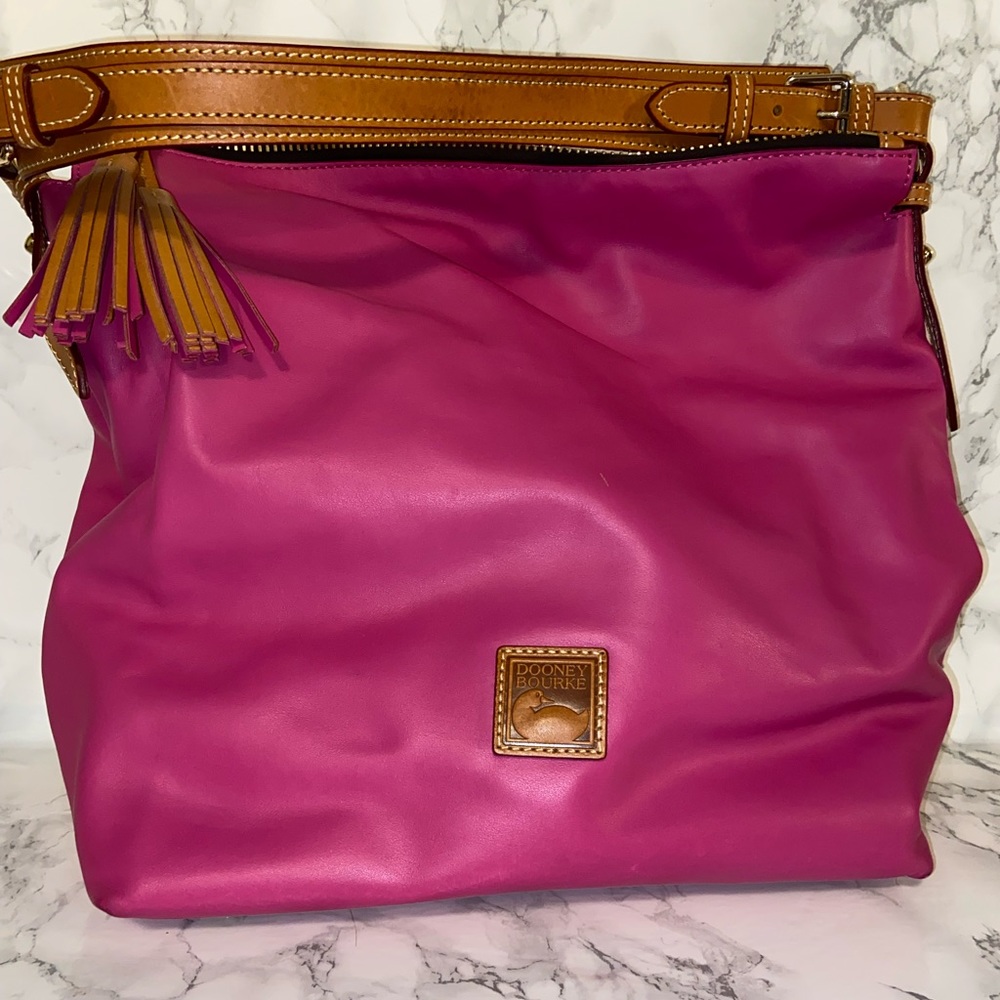 DOONEY & BOURKE McKENZIE LARGE HOBO BAG with wallet